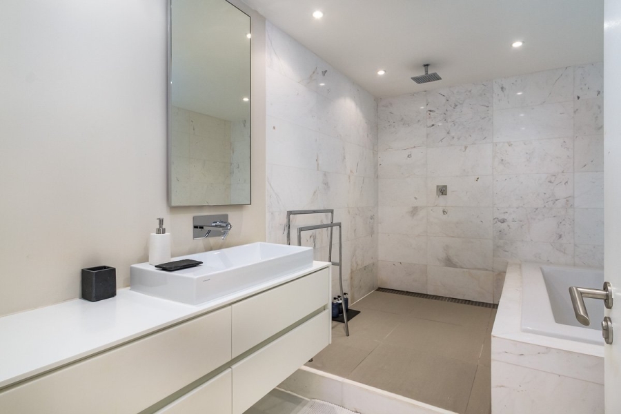 4 Bedroom Property for Sale in Camps Bay Western Cape